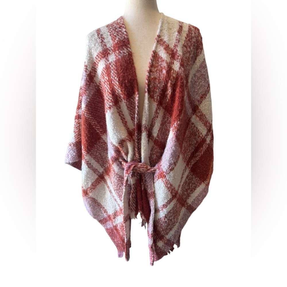 Max Studio Red and White Textured Shawl